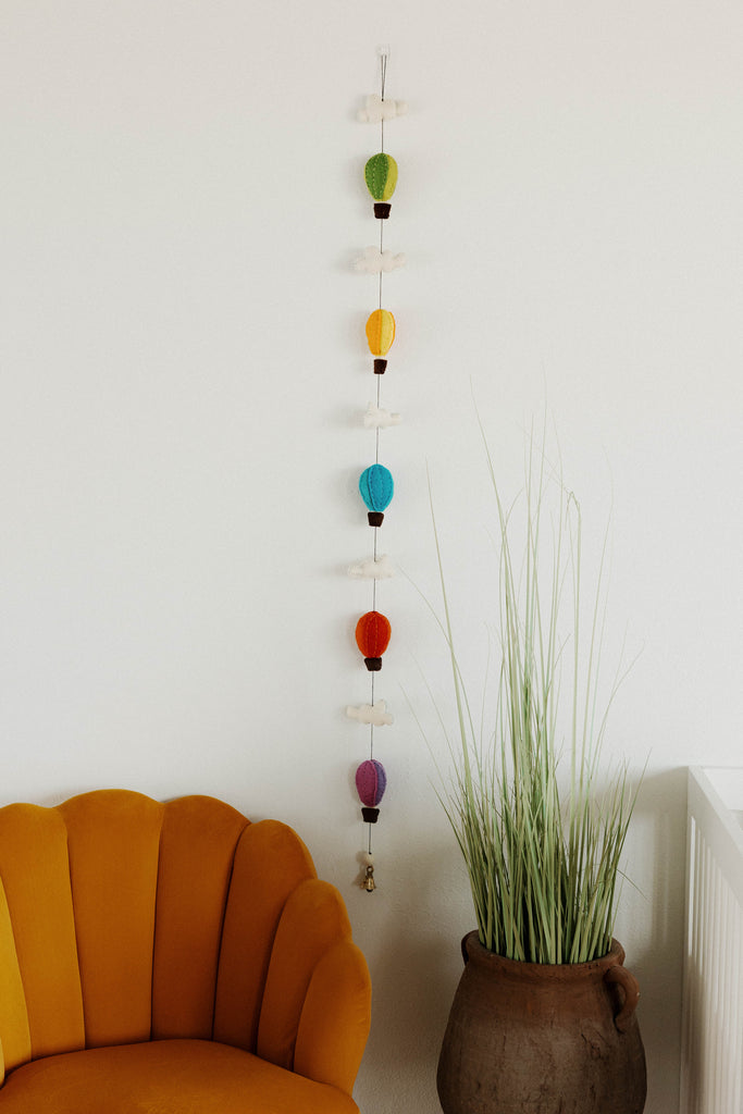 air plant garland Hot Air Balloon Felt Garland – Rosies Boutique Haiti
