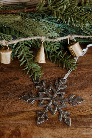 Small Metal Art Snowflake Ornaments